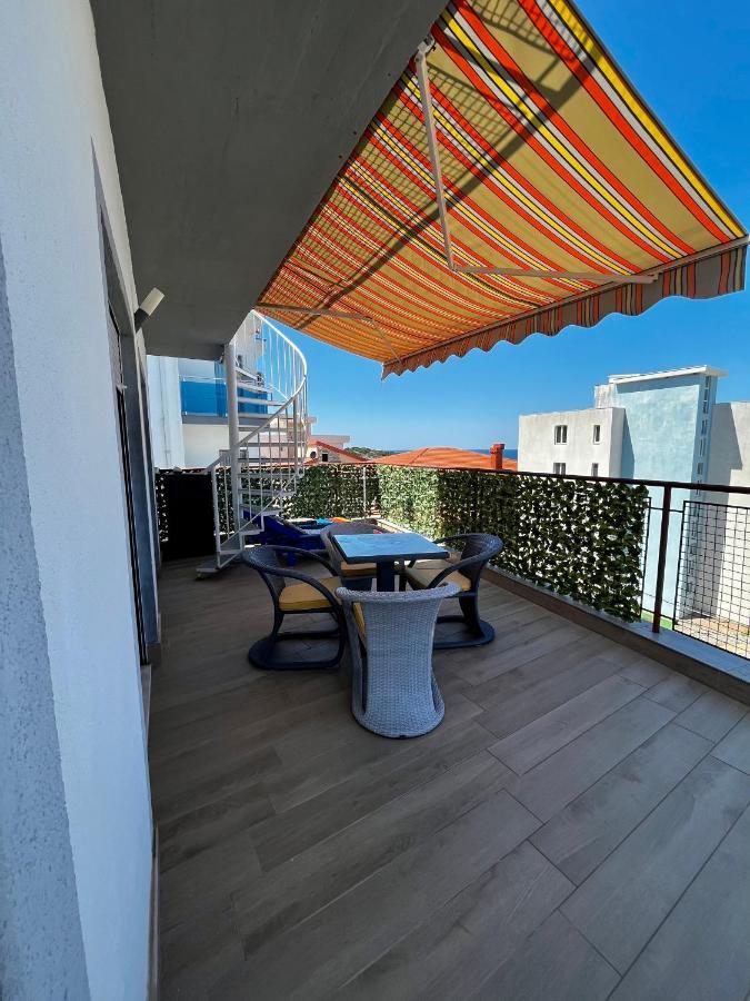 Apartments Apartmani Bojana Утеха Екстериор снимка