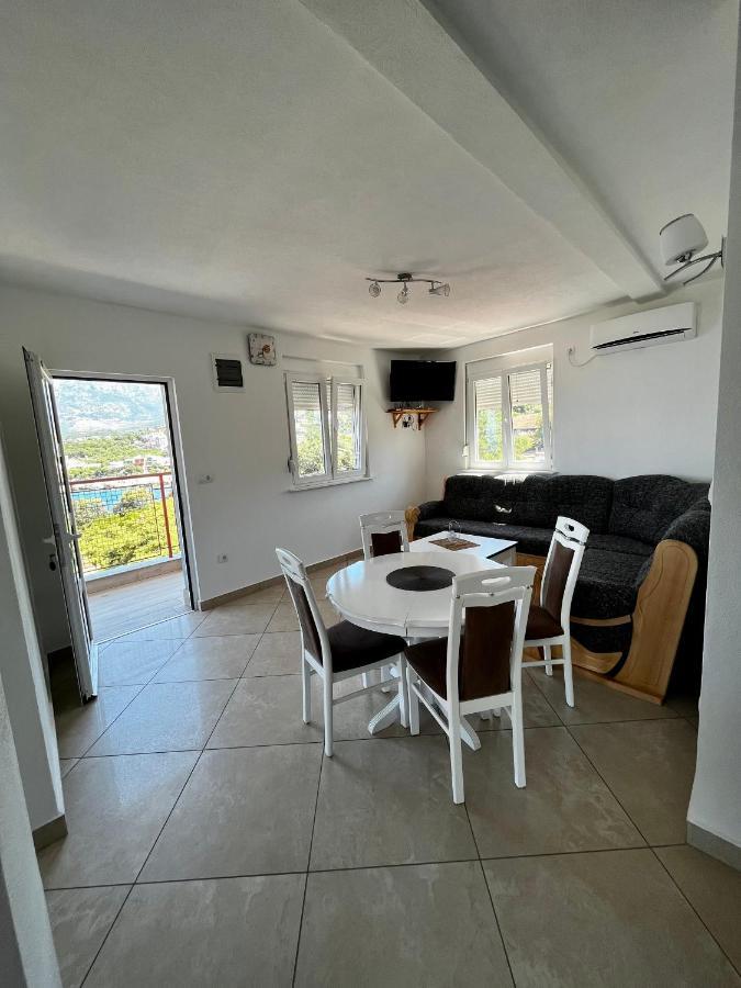Apartments Apartmani Bojana Утеха Екстериор снимка